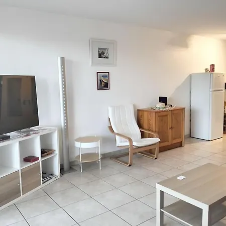 Grand T2 Sur La Presqu'ile De Giens Appartement *